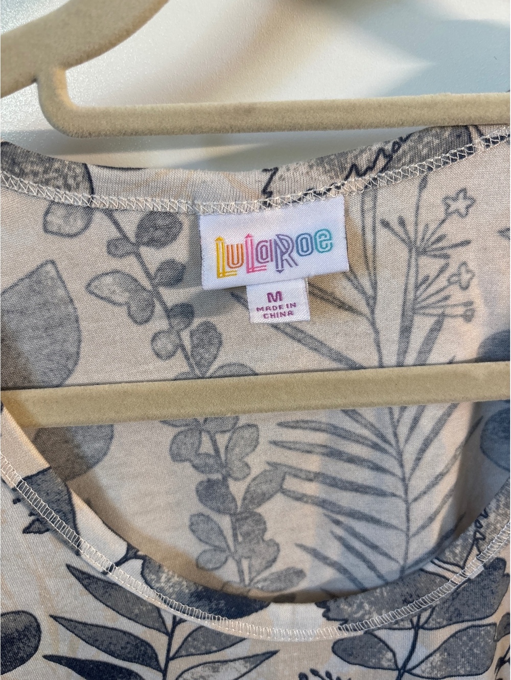 Lularoe Tank, Women’s M - Picture 4 of 5